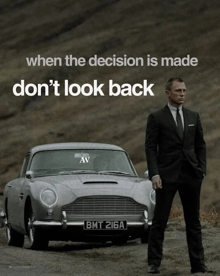 Don't Look Back – James Bond Luxury Motivation Poster